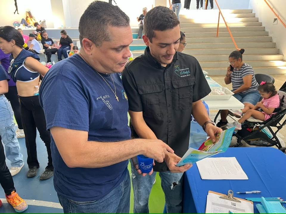 Compromiso con la educación y el desarrollo de la comunidad...