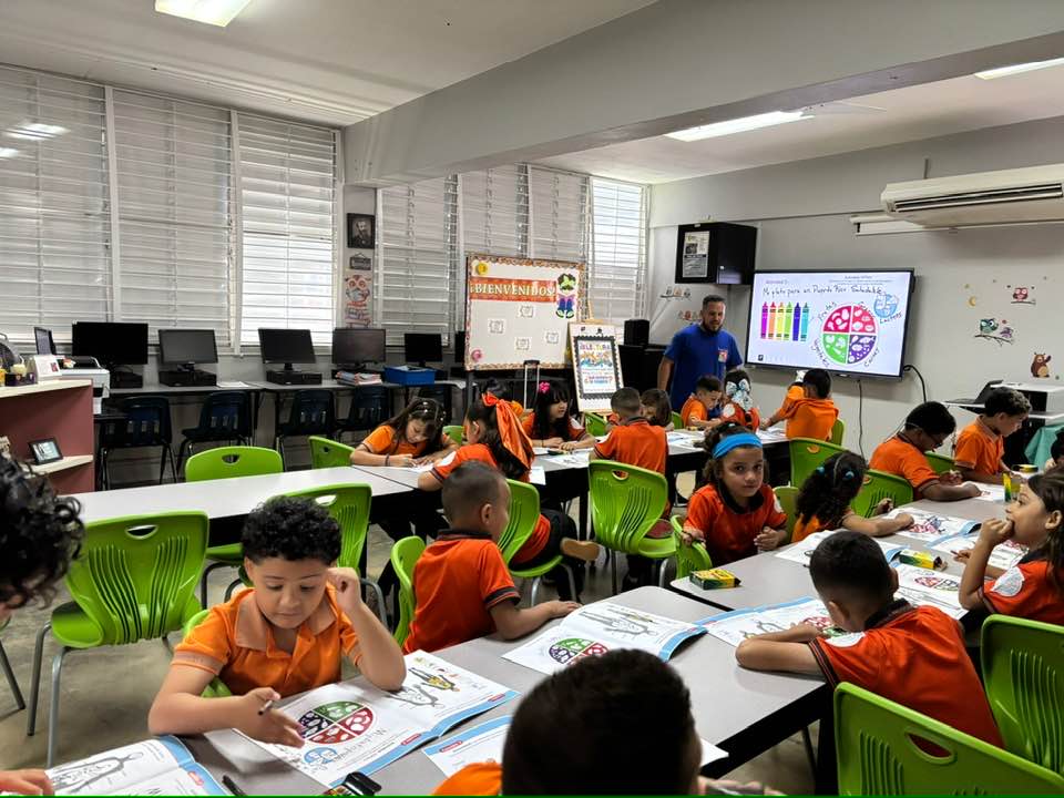 Visitamos la Escuela Manuel Ruiz Gandía.